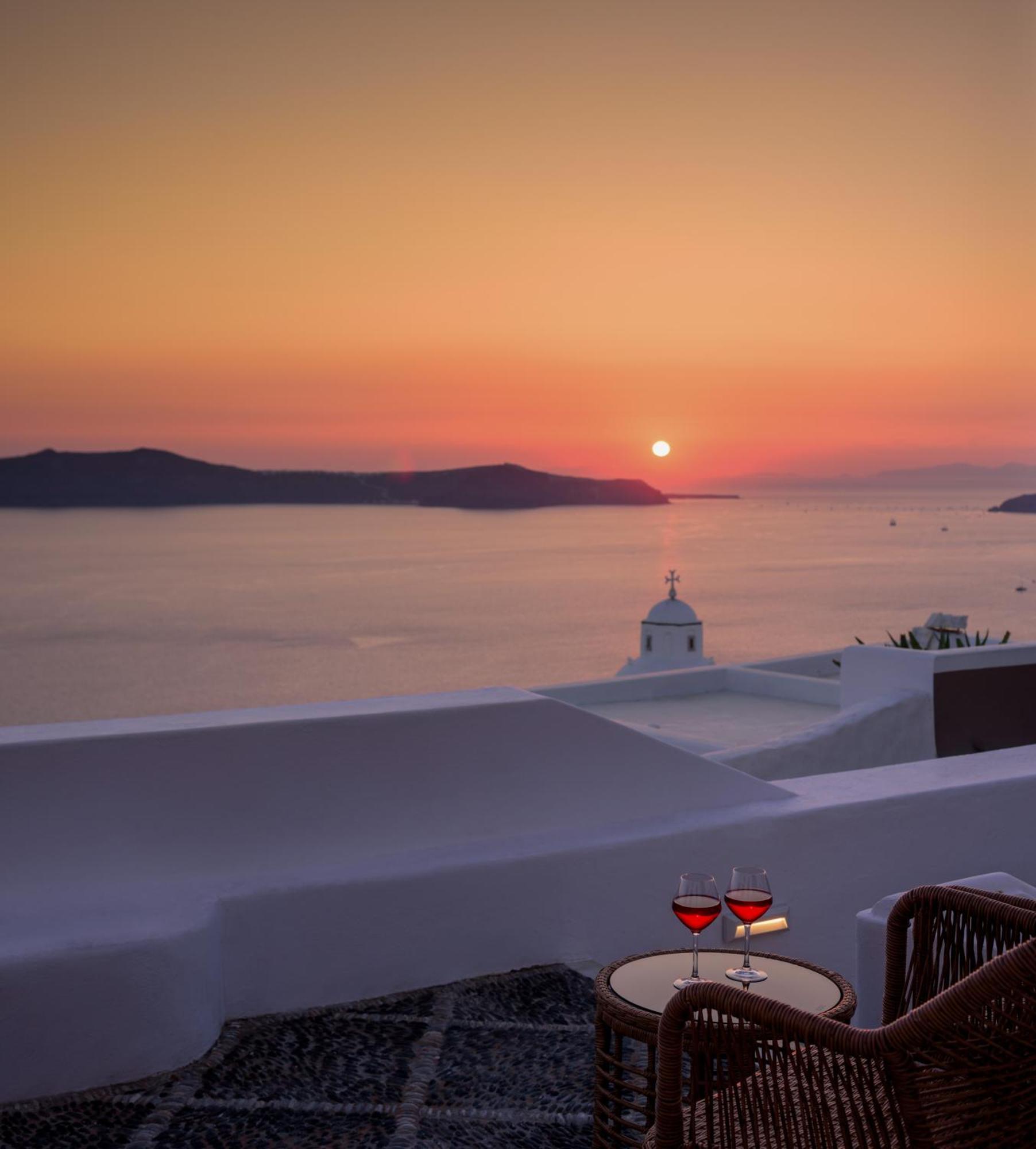 Anemos Family Suites Fira  Zewnętrze zdjęcie